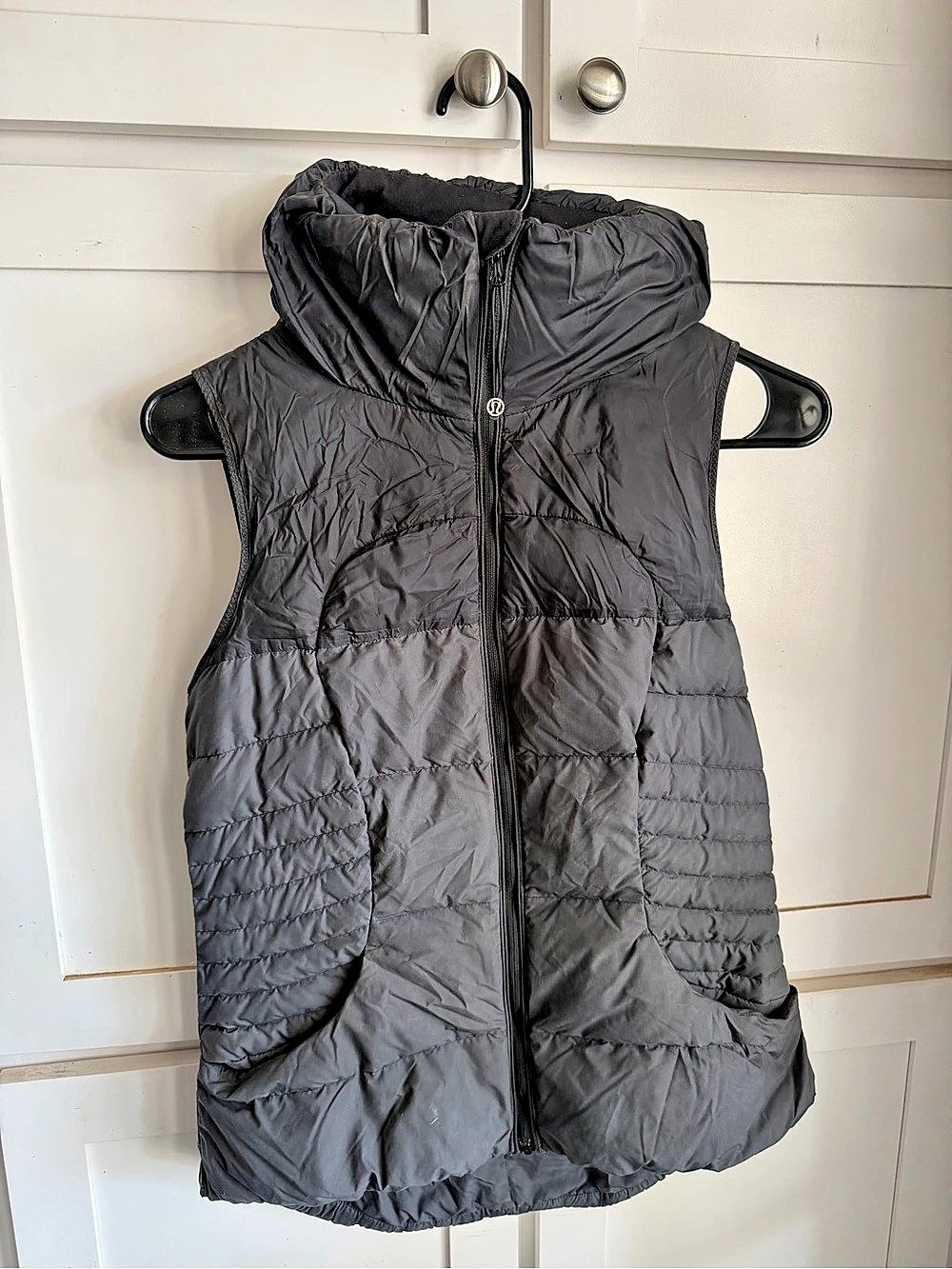 lululemon Hooded Quilted Vest in Black Like New